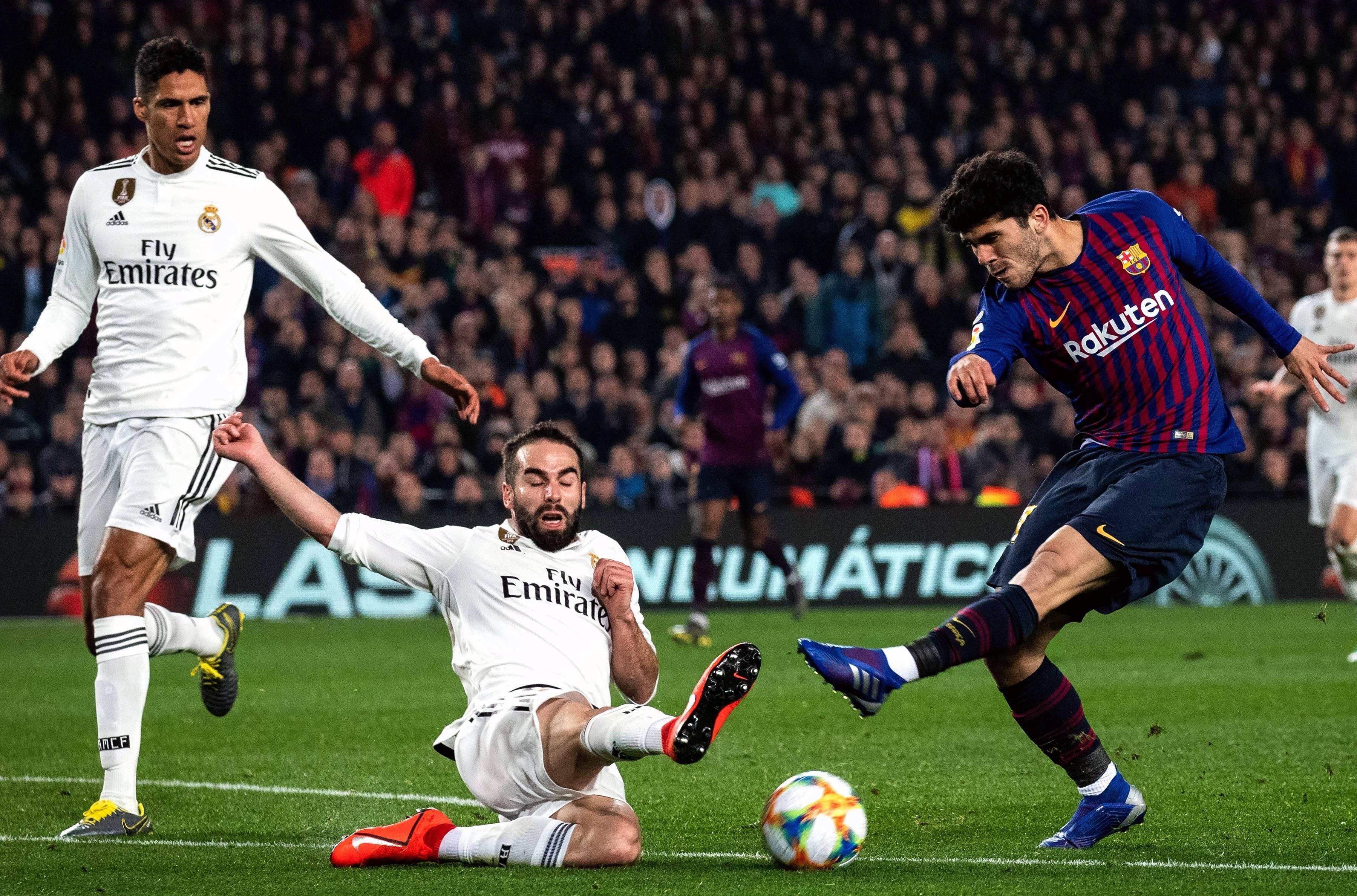 爱游戏网站入口-马德里德比平局，皇马抢闲看热闹