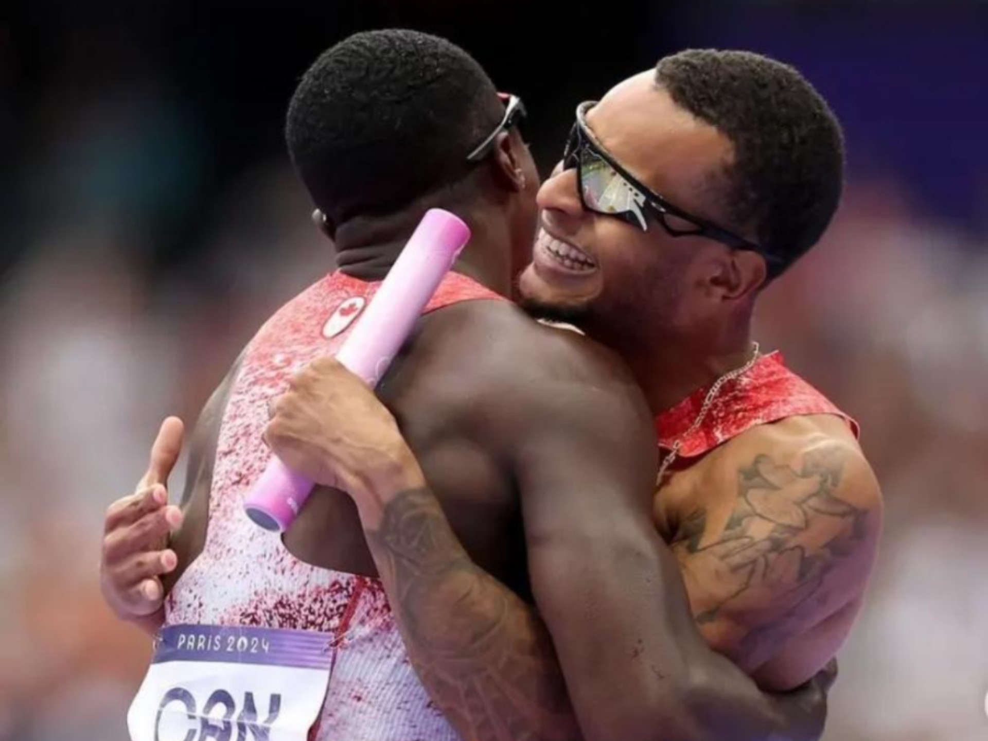 加拿大队顽强拼搏，险胜对手