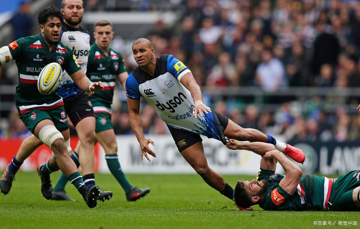 关于强者争霸，足球赛场上高潮迭起，引人注目的信息