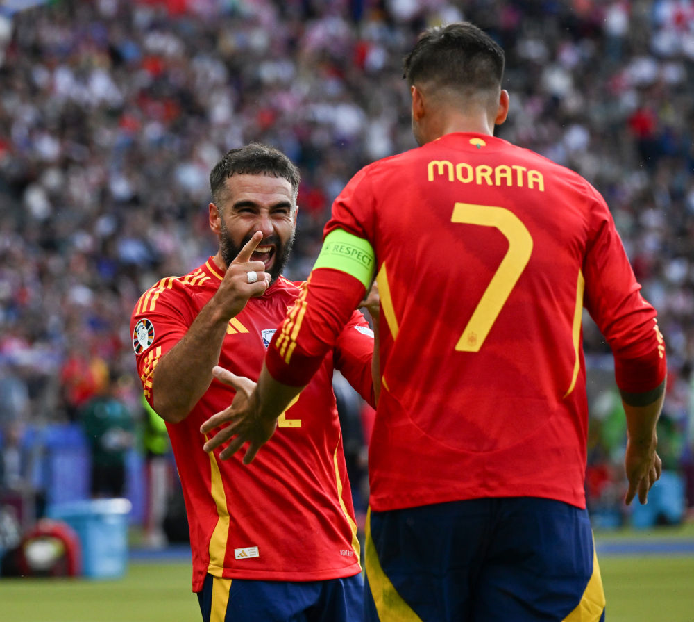 爱游戏网站-西班牙足球队在国际比赛中力挫对手