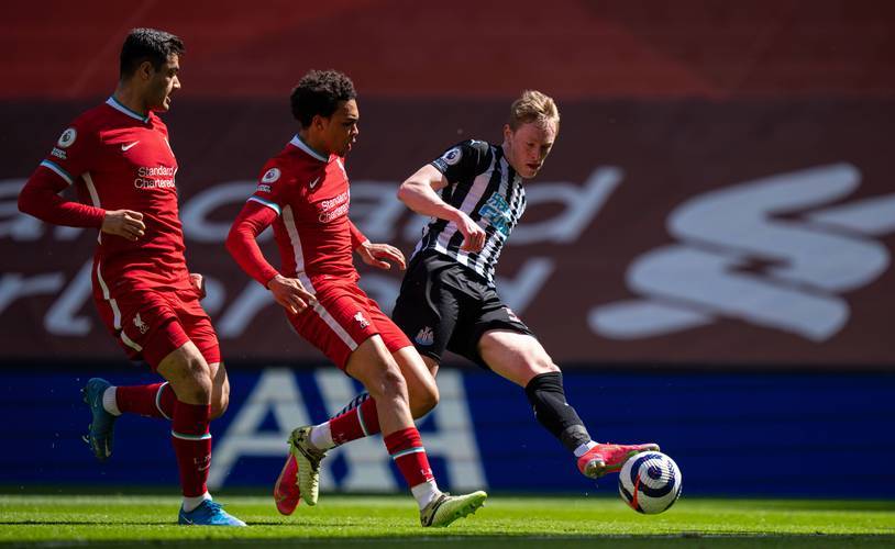 关于伯恩茅斯客场逼平伯恩利，保级形势仍不容乐观的信息