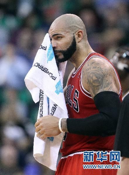 爱游戏官方-爵士客场不敌公牛，遭遇失利