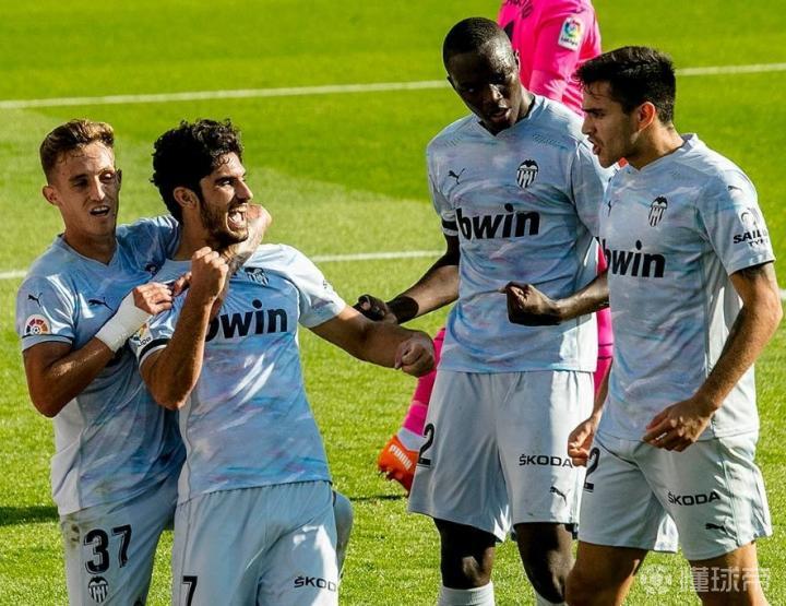 包含瓦伦西亚新援快速适应对球队赢球有帮助的词条