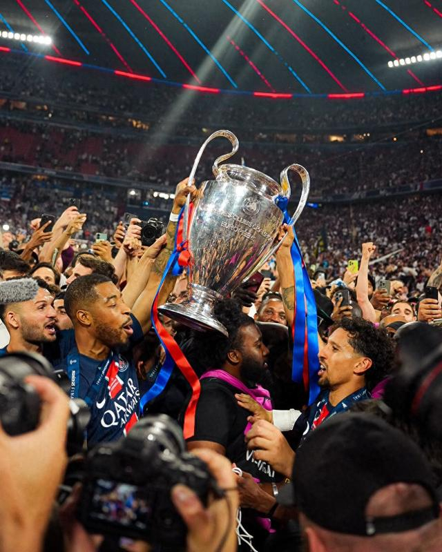 爱游戏在线登录-巴黎圣日耳曼连胜结束，尼姆保持不败