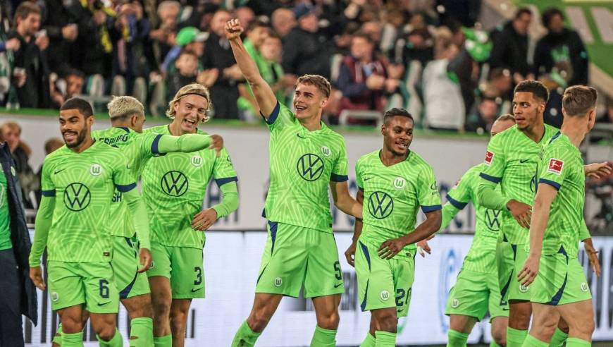 关于沃尔夫斯堡球员表现出色，为球队贡献胜利的信息